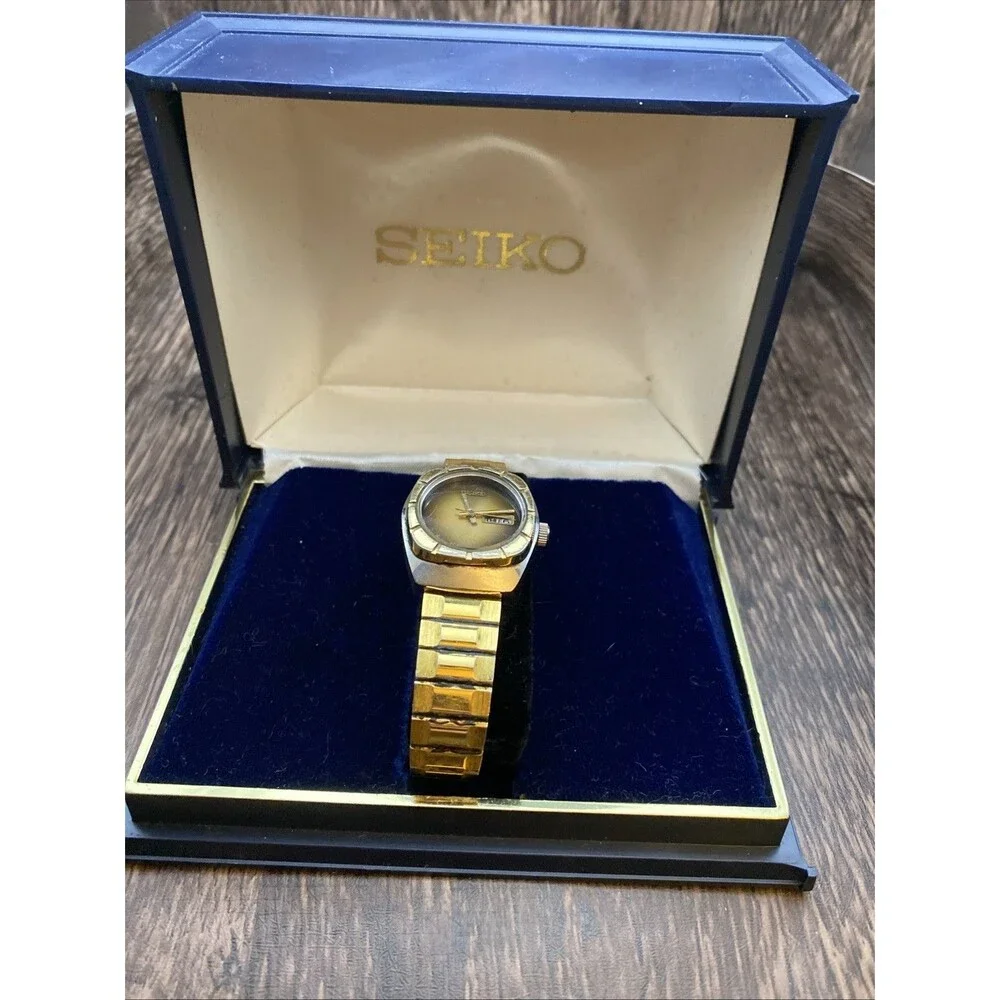Vintage Seiko Women’s Automatic Watch  Writhing With Box